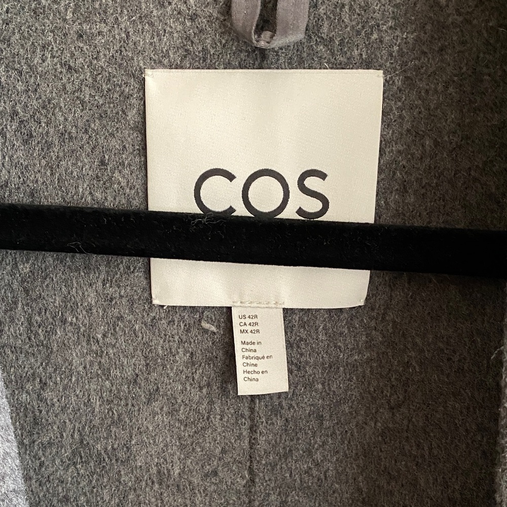 COS Oversized Gray Wool-Blend Single-Breasted Coat - Picture 3 of 6